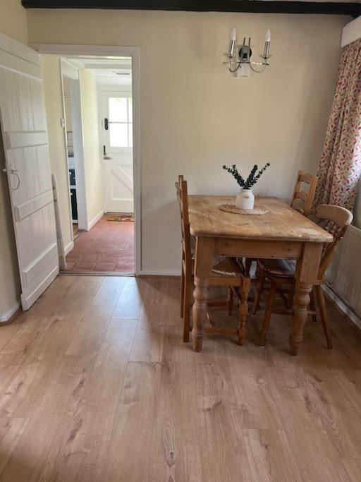 Wish End Cottage Ratton المظهر الخارجي الصورة